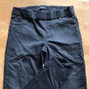 Liverpool Sienna Pull-On Skinny in Grey